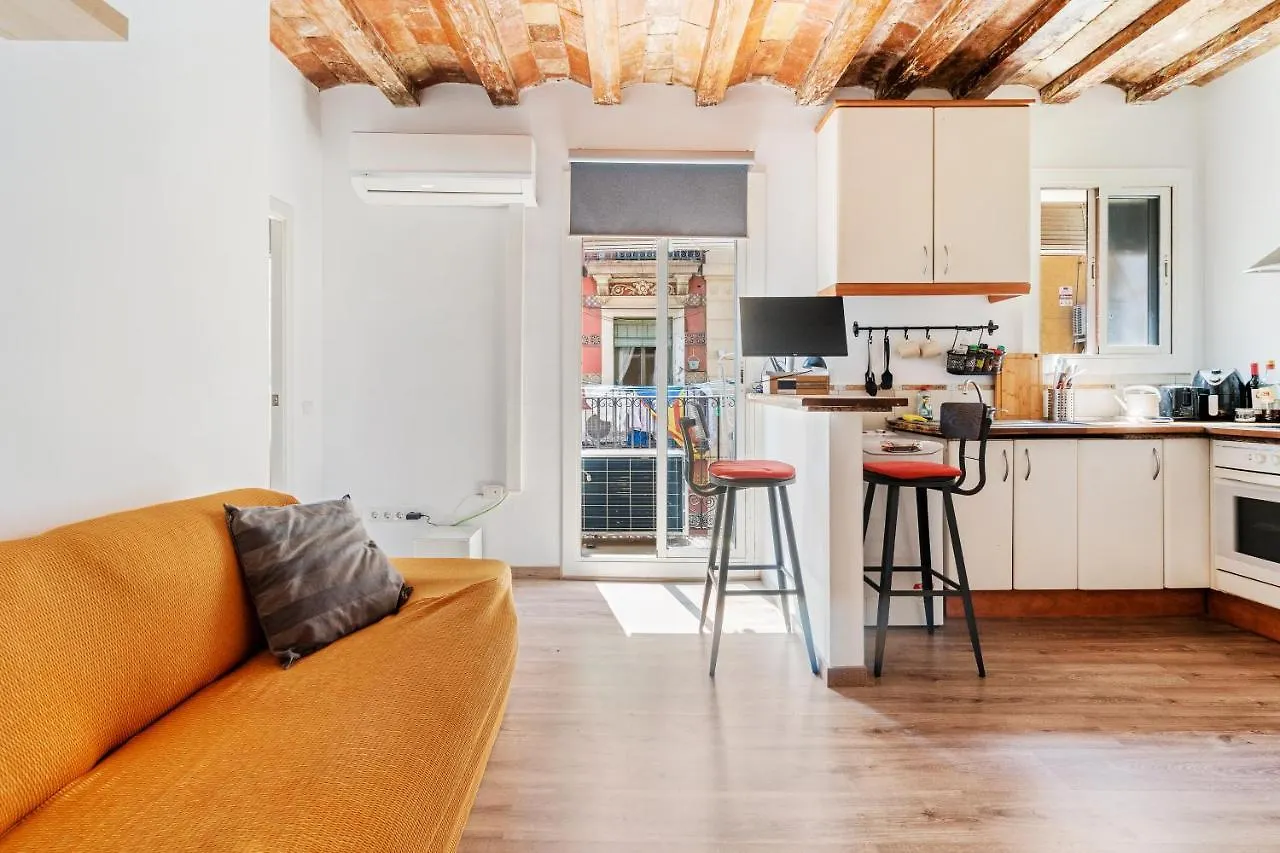 Apartment Beachside Bliss Charming 1-Bedroom, Barceloneta